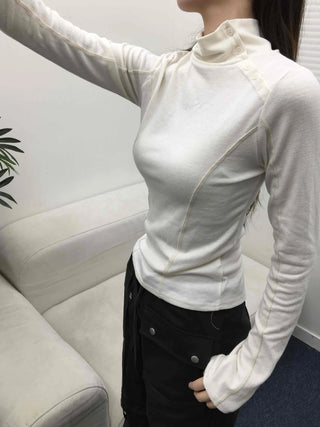 Modern Chic Turtleneck Cut-out Slim Fit Long Sleeve Tee