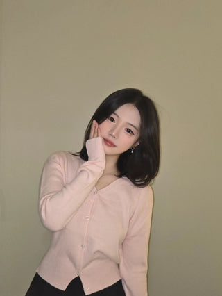Sweat Pearl Button V-Neck Volume Sleeve Knit Cardigan