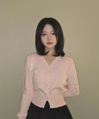 Sweat Pearl Button V-Neck Volume Sleeve Knit Cardigan