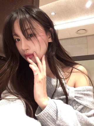 Romantic Collar Collab Off-Shoulder Cable Knit
