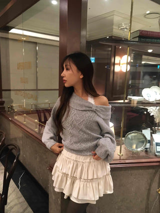 Romantic Collar Collab Off-Shoulder Cable Knit