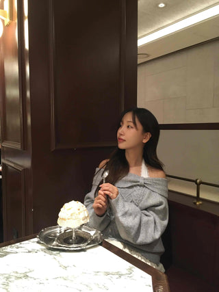 Romantic Collar Collab Off-Shoulder Cable Knit