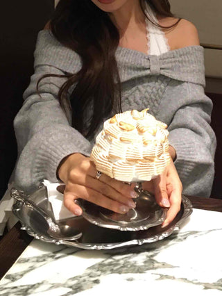 Romantic Collar Collab Off-Shoulder Cable Knit