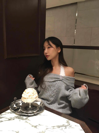 Romantic Collar Collab Off-Shoulder Cable Knit