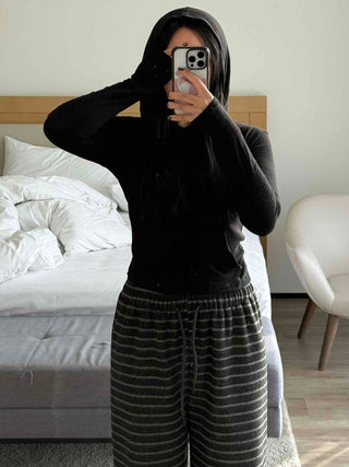 Twin Pocket Contrast Elastic Banded Kangaroo Hoodie