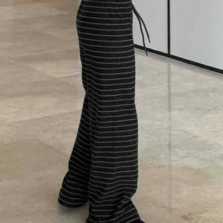 Bold Stripe Knit Pants