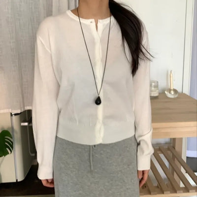 Minimal Collarless Slim Fit Cropped Cardigan
