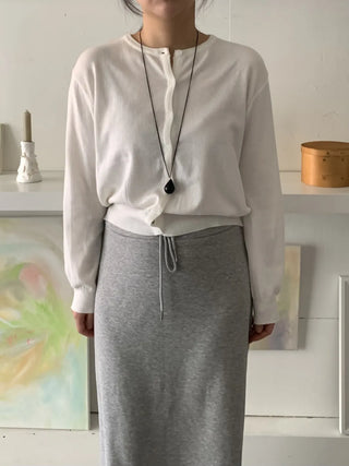 Minimal Collarless Slim Fit Cropped Cardigan
