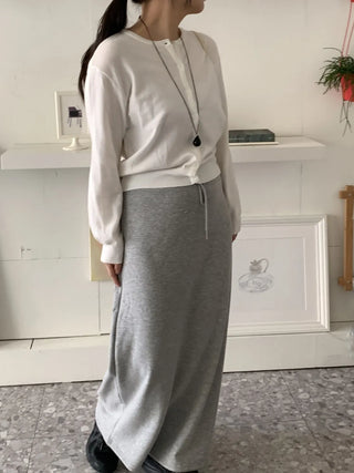 Minimal Collarless Slim Fit Cropped Cardigan