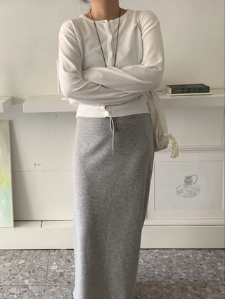Minimal Collarless Slim Fit Cropped Cardigan
