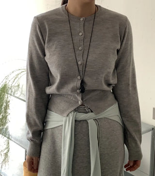 Daily Round Neck Slim Fit Knit Cardigan