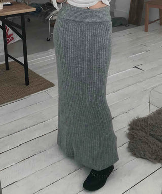 Cozy and Chic Slim Column Rib Knit Long Skirt