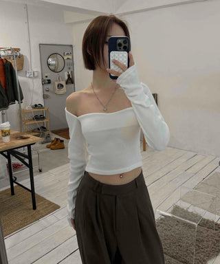 Straight Neckline Asymmetrical Shirred Sleeve Crop Knit