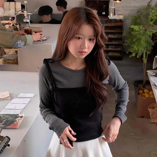 Two-tone Color Block Minimal Round Neck Slim Fit Long Sleeve T-shirt