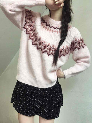 Heart Motif Jacquard Oversized Round Knit