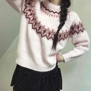 Heart Motif Jacquard Oversized Round Knit