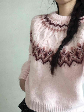 Heart Motif Jacquard Oversized Round Knit