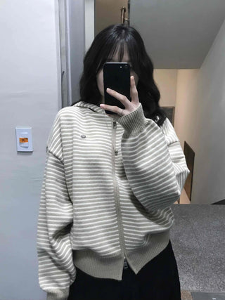 Soft Mood Half-Neck Border Loose Fit Zip-Up