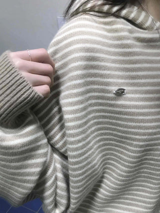 Soft Mood Half-Neck Border Loose Fit Zip-Up