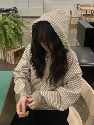 Soft Mood Half-Neck Border Loose Fit Zip-Up