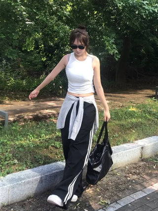 Amo High-Neck Simple Sleeveless