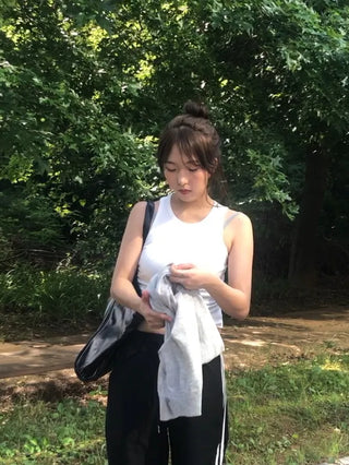 Amo High-Neck Simple Sleeveless