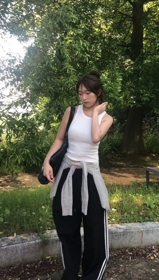 Madou Crinkly Three-Stripe Training Pants