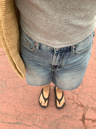 Roku Vintage Washed Knee-Length Medium Blue Denim Pants