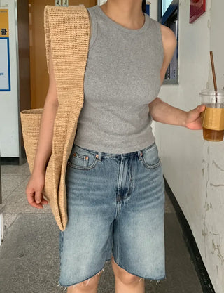 Roku Vintage Washed Knee-Length Medium Blue Denim Pants