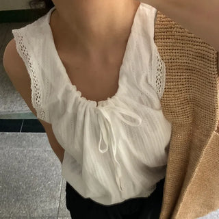 Faye Lace Avant-Fit Sleeveless Blouse