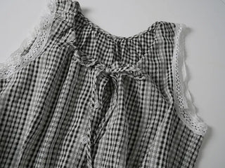 Faye Lace Avant-Fit Sleeveless Blouse