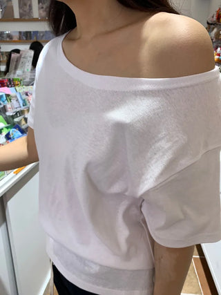 Simple Trendy Boat Neck Off-Shoulder T-Shirt