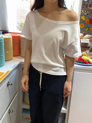Simple Trendy Boat Neck Off-Shoulder T-Shirt