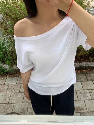 Simple Trendy Boat Neck Off-Shoulder T-Shirt