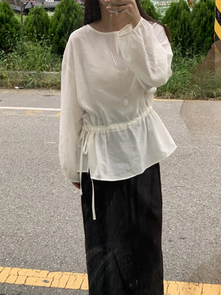 Sweet Mood Round Neck Balloon String Blouse