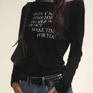 English Lettering Off-Shoulder U-Neck Long-Sleeve T-Shirt