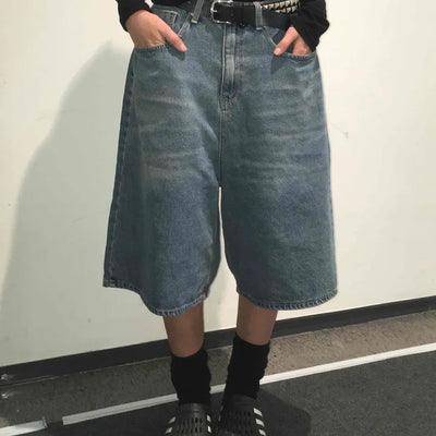 Soft Feminine Bermuda Denim Pants