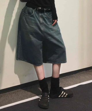 Soft Feminine Bermuda Denim Pants