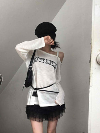 Lettering One-Shoulder Long-Sleeve T-Shirt