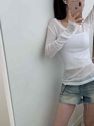 Comfort See-through Ribbed V-Neck Long Sleeve Tee