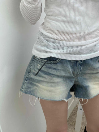 Comfort See-through Ribbed V-Neck Long Sleeve Tee