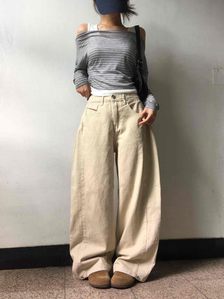 Wide Long Pants with Tabe Cutout at the Hem
