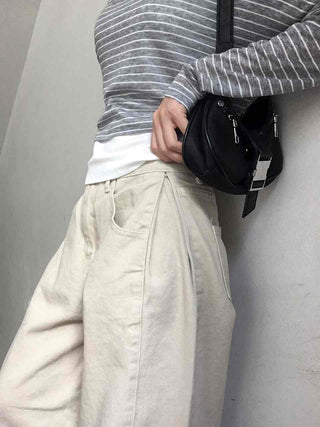 Wide Long Pants with Tabe Cutout at the Hem
