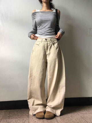 Wide Long Pants with Tabe Cutout at the Hem