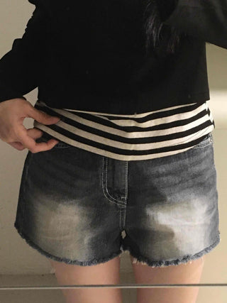 Simple Stripe Button Long Sleeve T-shirt