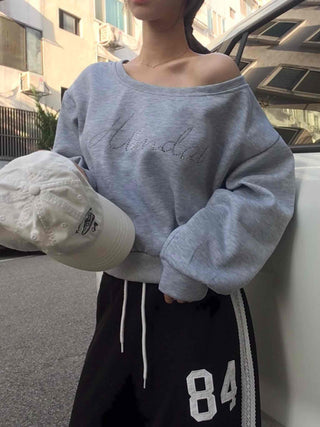 Retro Cubic Bead Off-Shoulder Sweatshirt