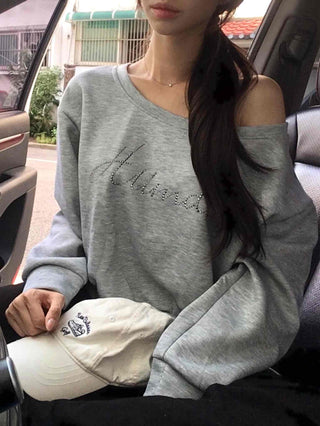 Retro Cubic Bead Off-Shoulder Sweatshirt