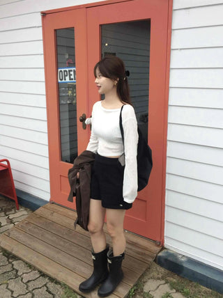 Minimal Pendant Knit Shorts
