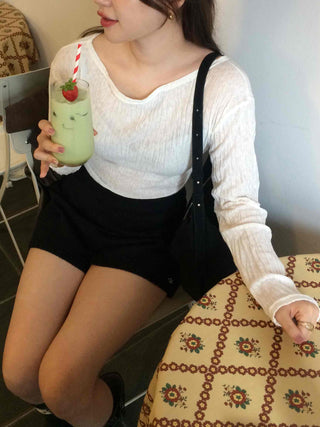 Wrinkle Half-Off Crop Long Sleeve T-shirt