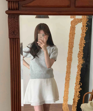 Minimal U-neck Loose Fit Puff Sleeve Knit